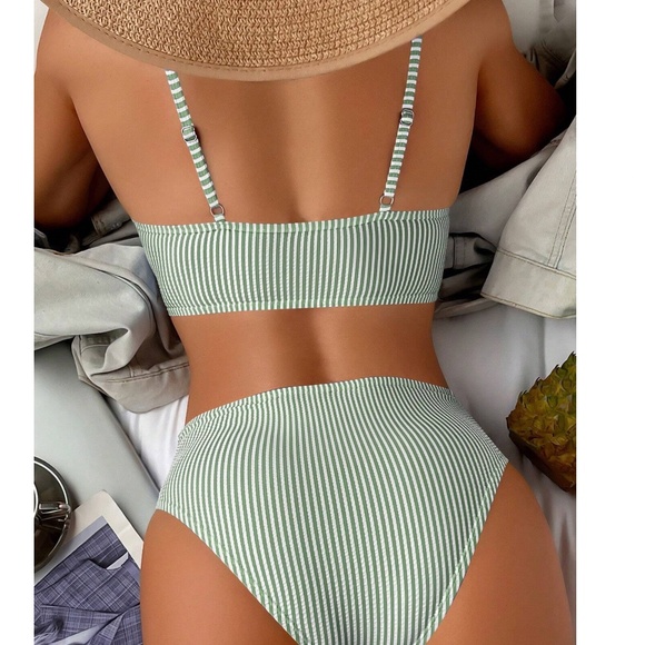 Boho Striped Ruffle Detail Bikini Swimsuit - Picture 4 of 9